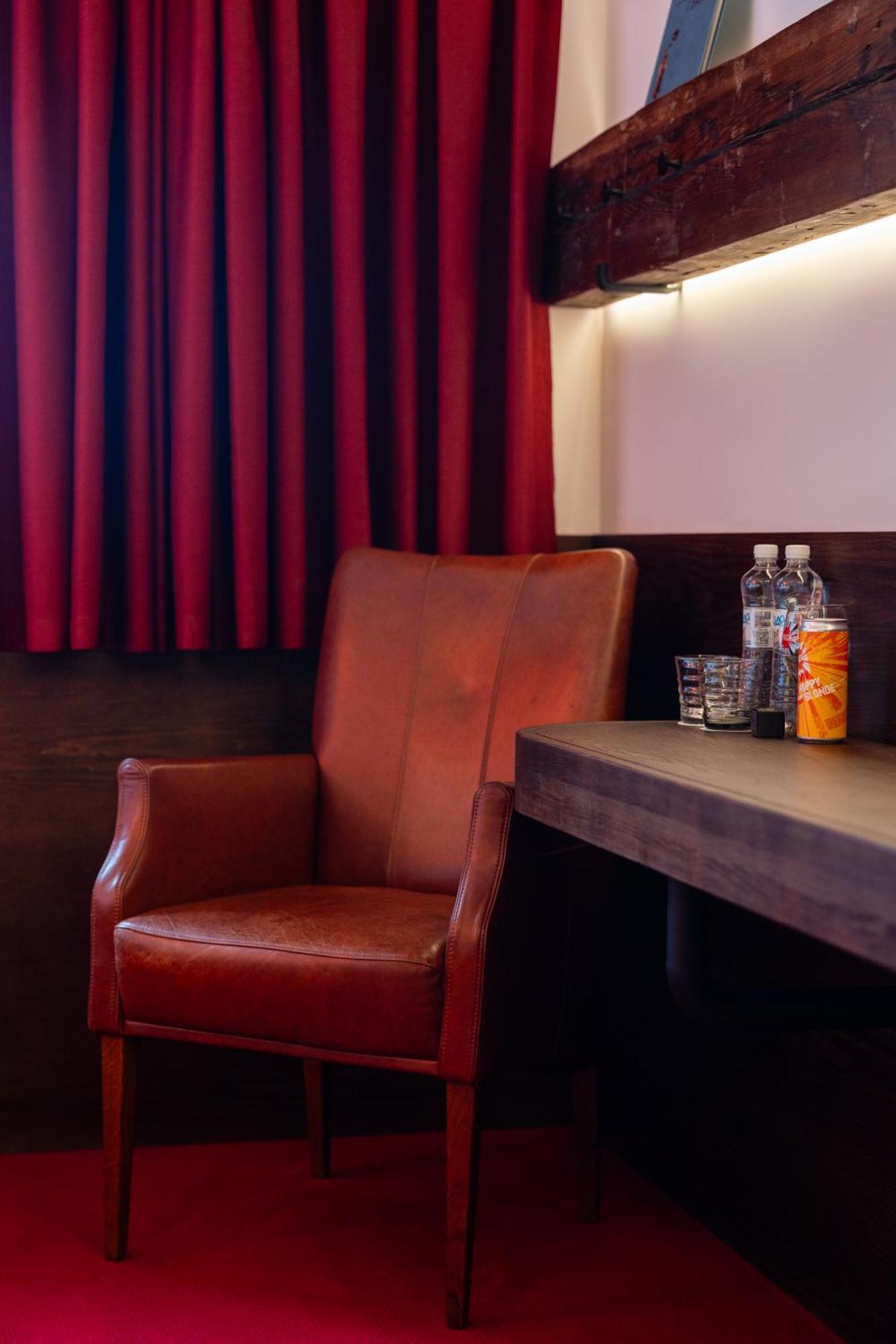 !Fest Hotel Rynok Square Львов Экстерьер фото