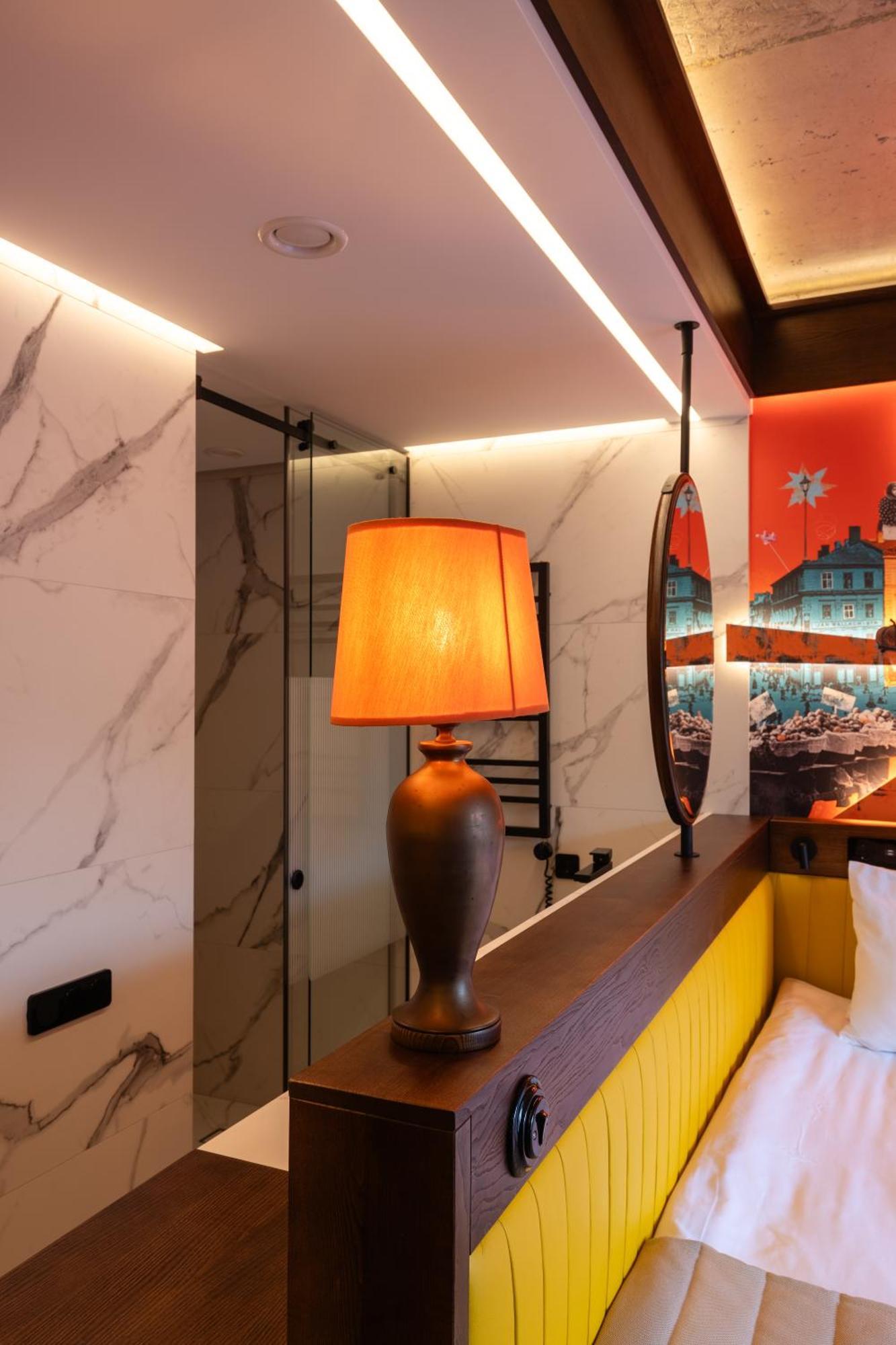 !Fest Hotel Rynok Square Львов Экстерьер фото