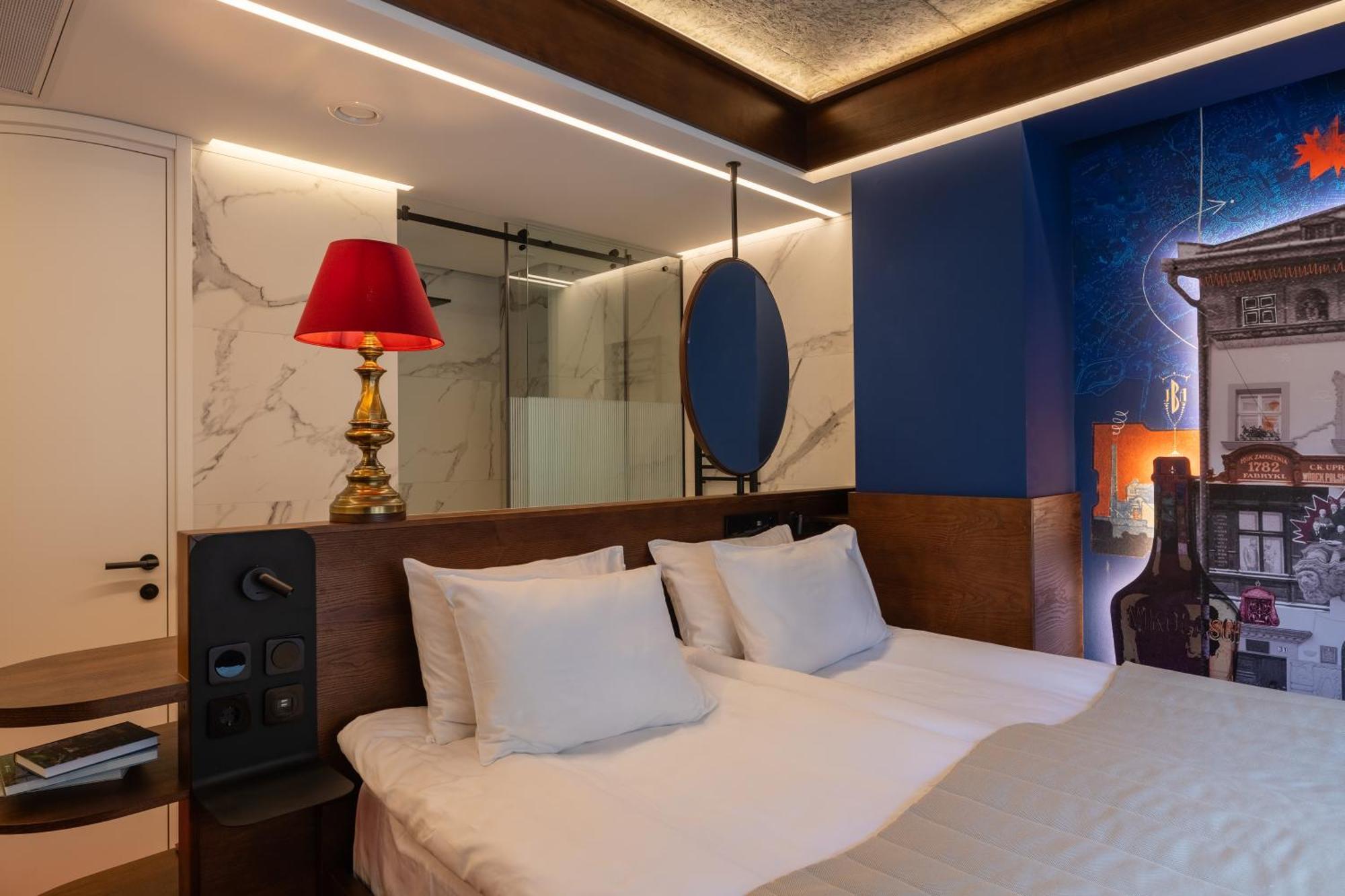 !Fest Hotel Rynok Square Львов Экстерьер фото