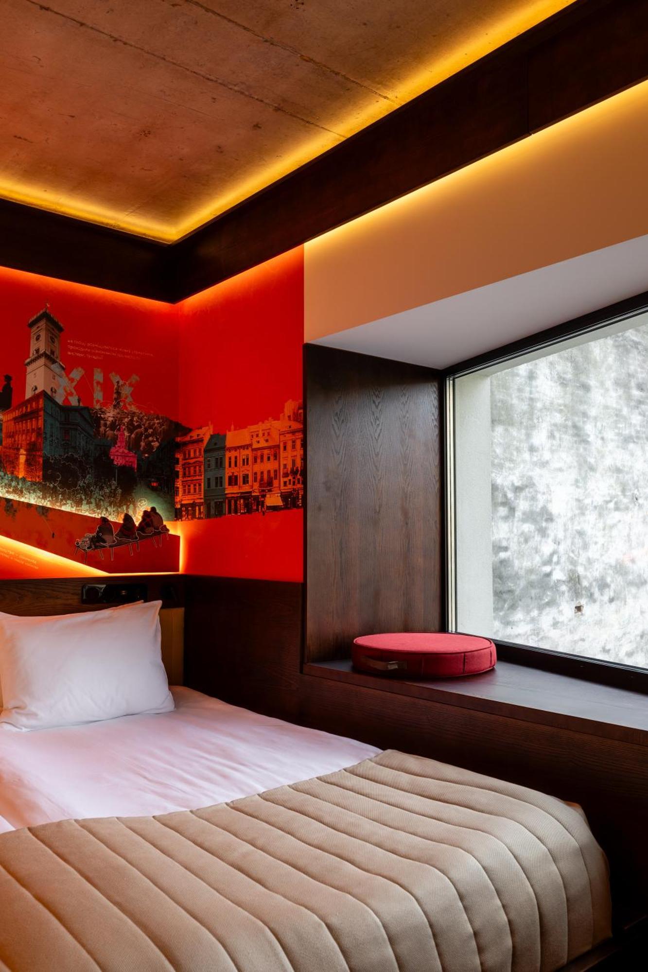 !Fest Hotel Rynok Square Львов Экстерьер фото