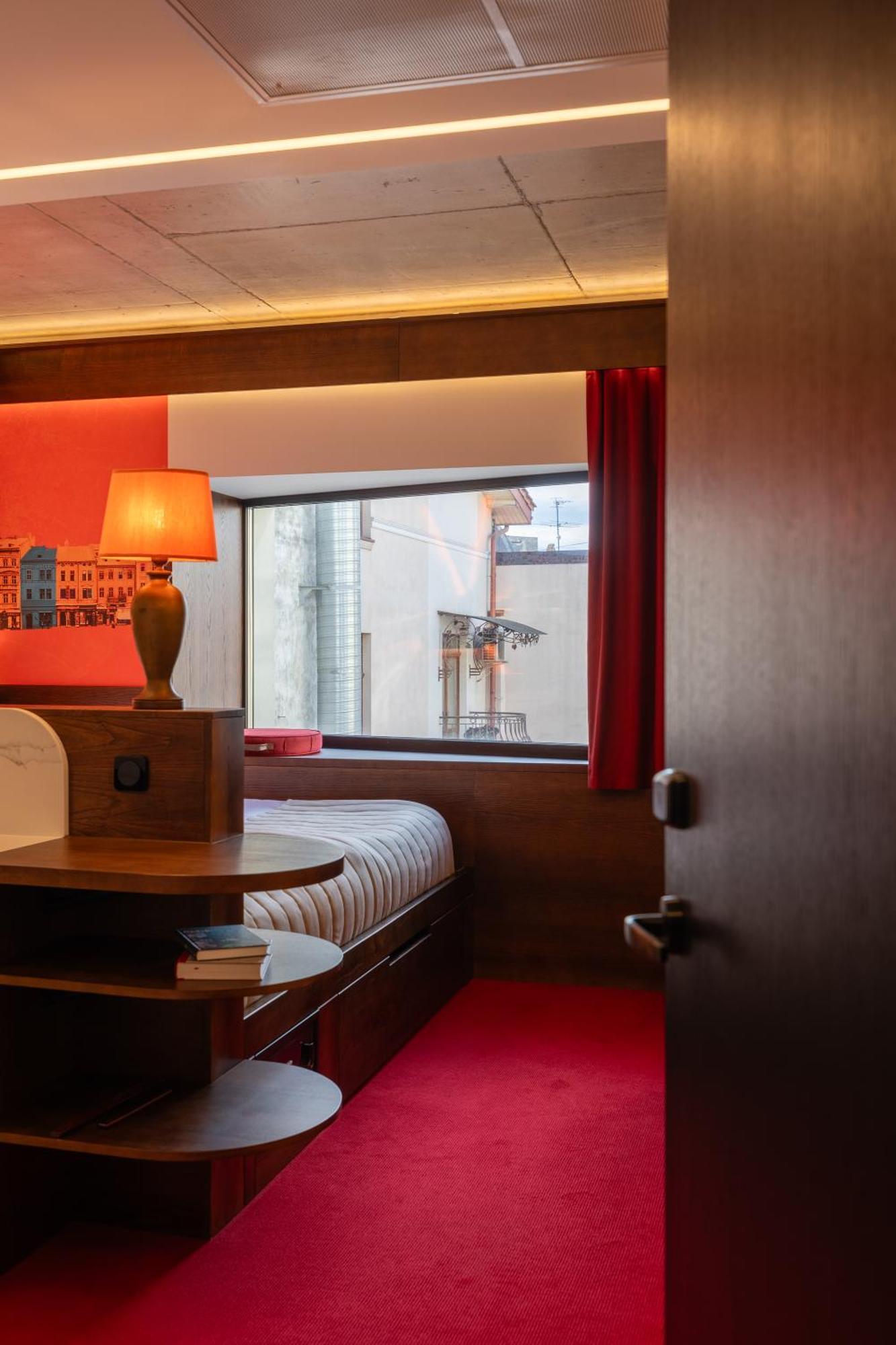 !Fest Hotel Rynok Square Львов Экстерьер фото